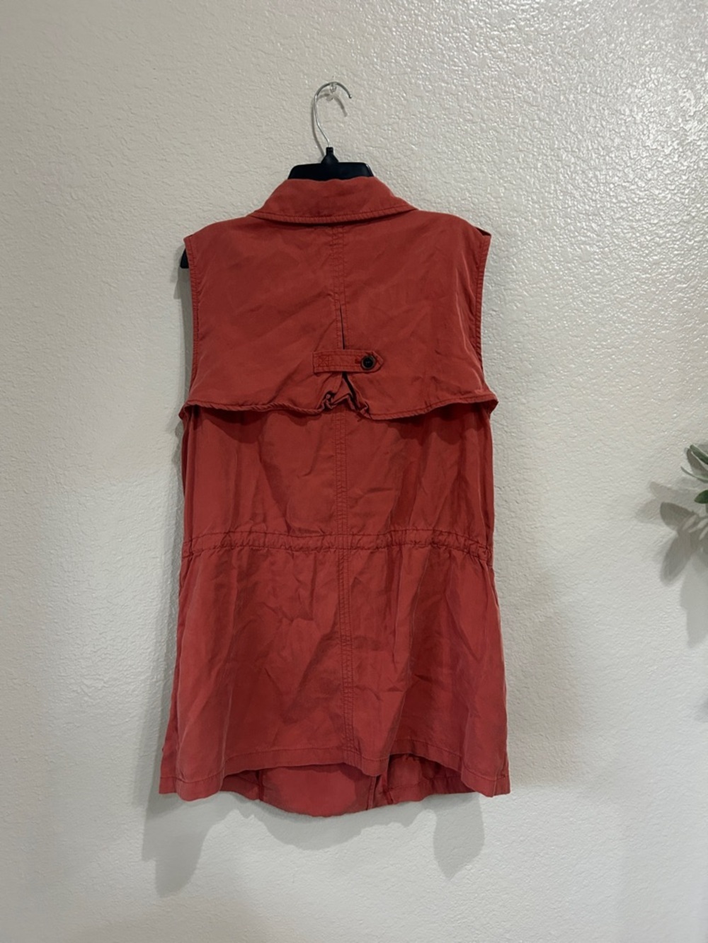 Banana Republic Red Safari Vest Sz M Summer Vacation Layered Casual Chic TC0132 - Picture 7 of 8